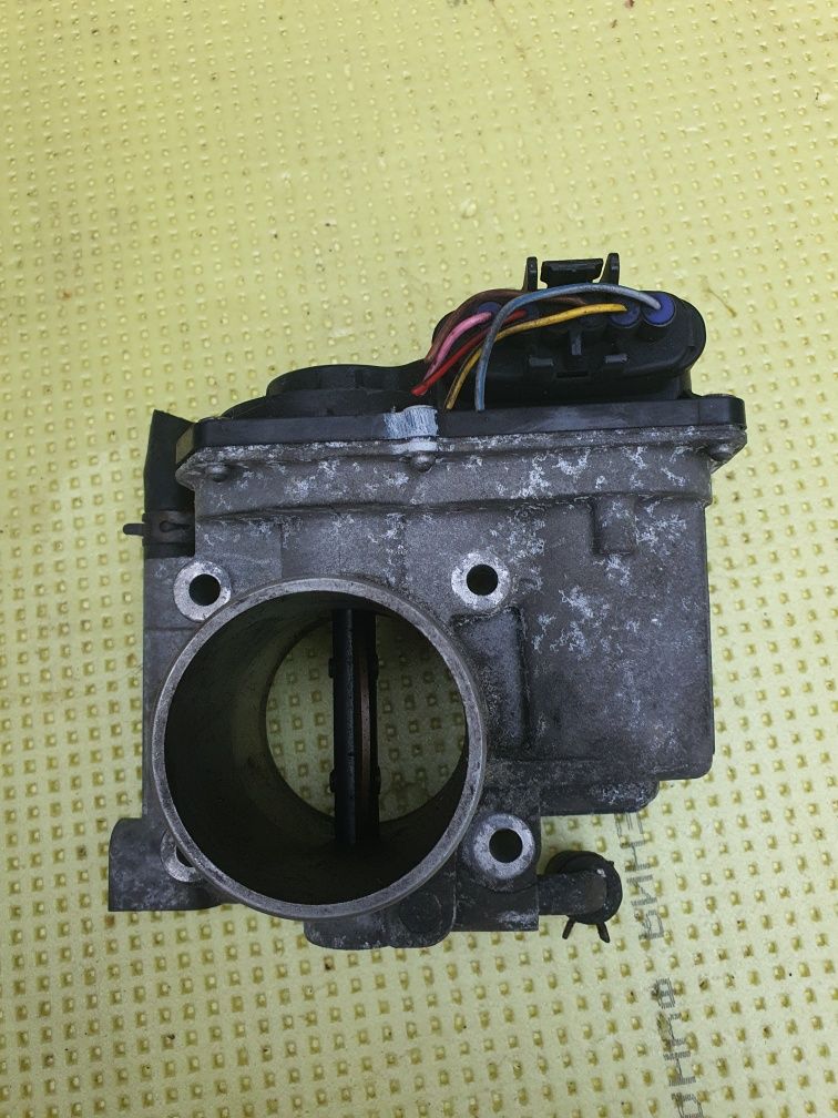 Дроссельная заслонка Mazda 3, 6, CX-7 2.2 MZR-CD R2AA136B0