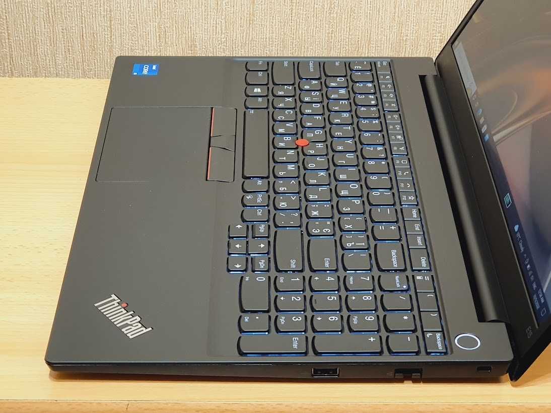 Ноутбук Lenovo ThinkPad E15 Gen 2 Core i3-1115G4 SSD256 Батарея10годин