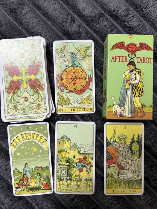 Карты таро в ассортименте