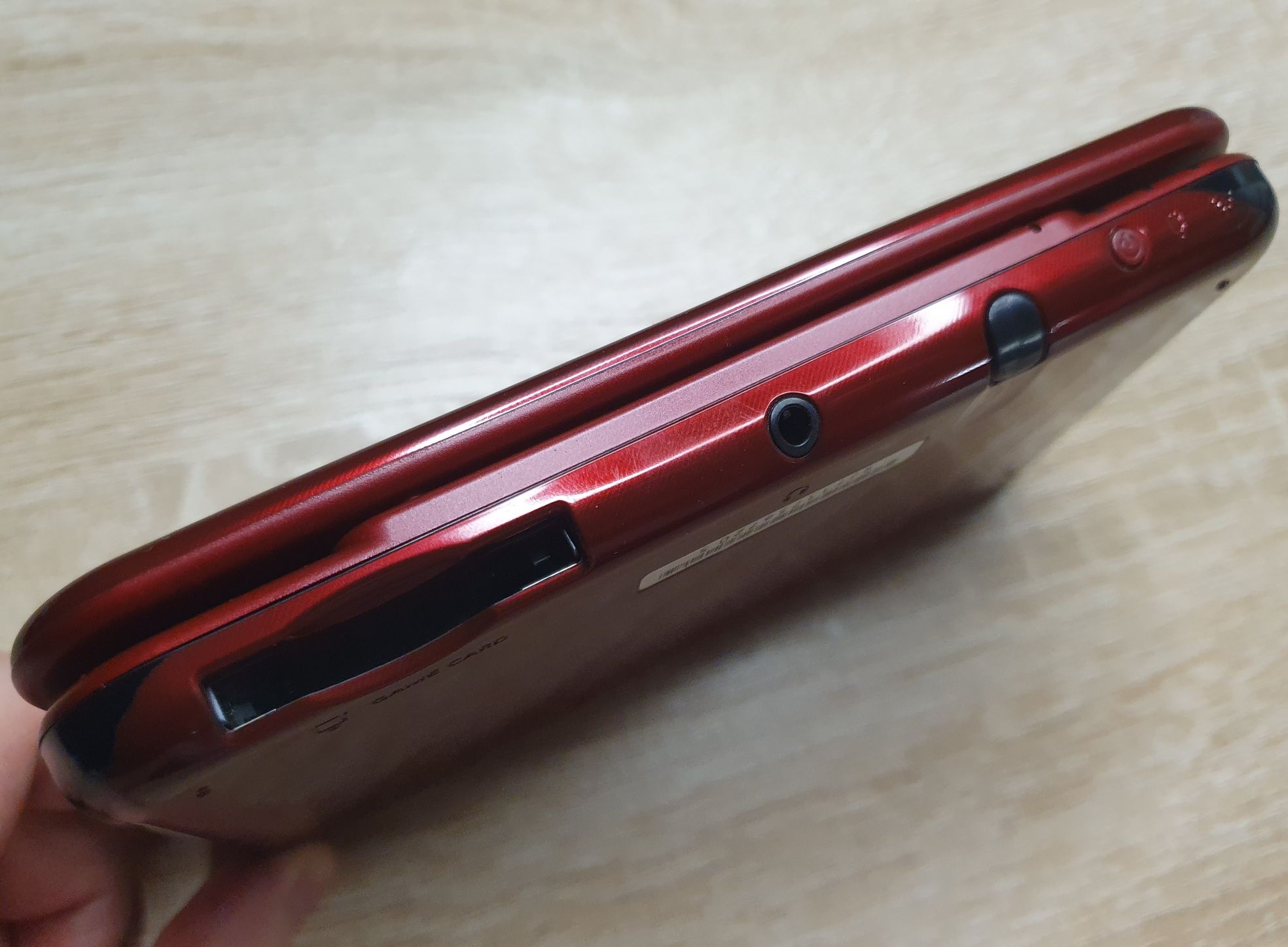 Портативная игровая приставка консоль New Nintendo 3DS XL Red 32gb