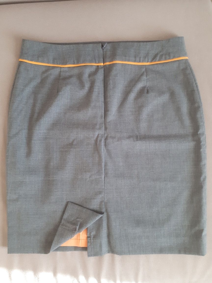 Ołówkowa spódnica szara z pomarańczowym roz. M Thomas Cook