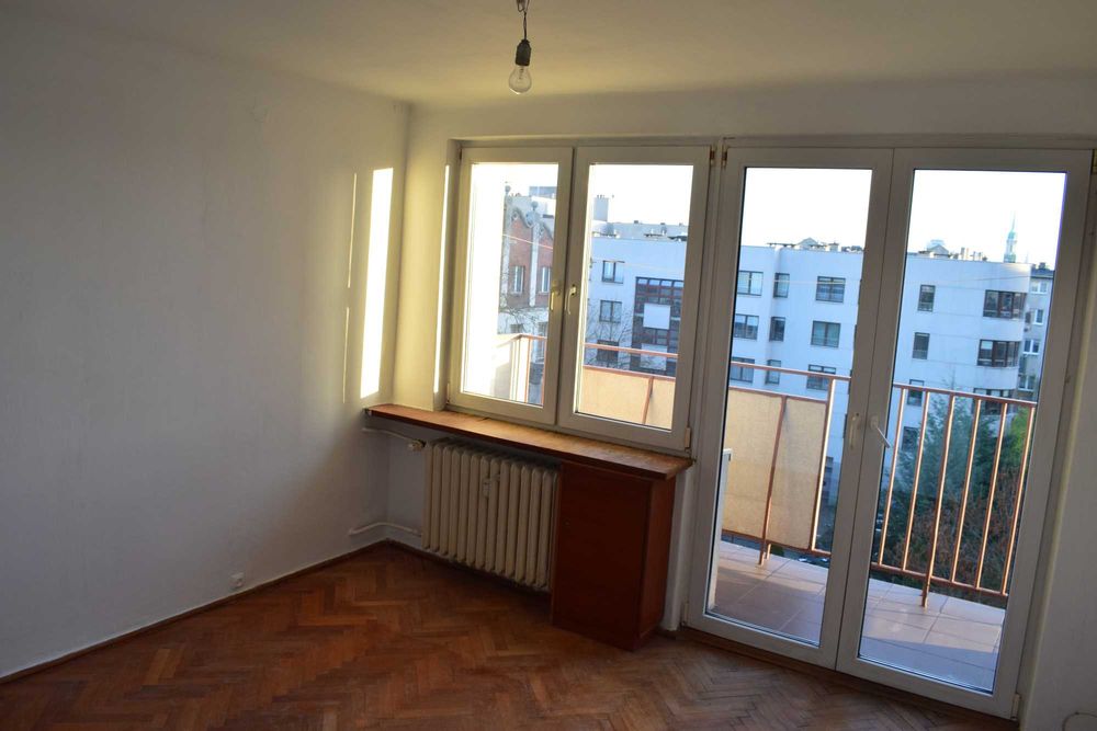 Mieszkanie 2 pok. w ścisłym centrum, przy „Stajni jednorożców” 39,36m2