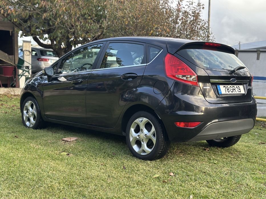 Ford Fiesta 1.4 TDCi – Único Dono – Kms Reais – Excelente Estado