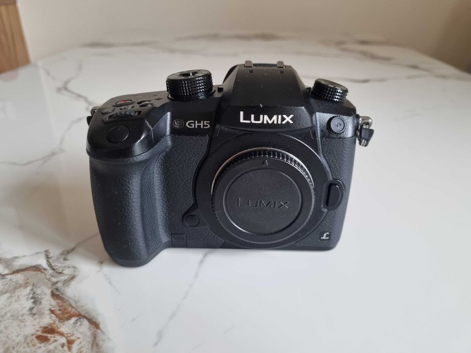 Panasonic Lumix GH5 Body + V-LOG | Idealny Stan, Gotowy Zestaw