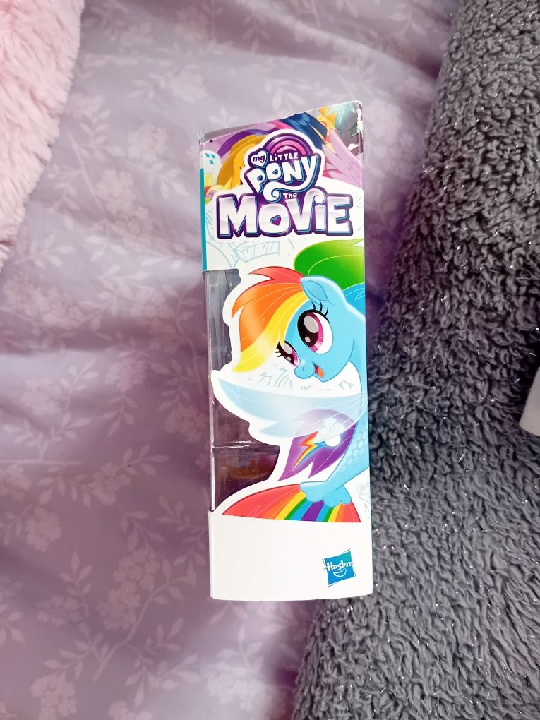 My little pony, figurka Rainbow Dash z filmu.