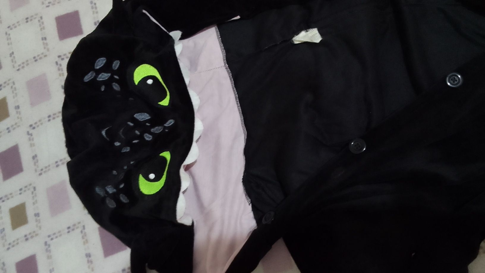 Pijama/macacão de Dragão (desdentado)