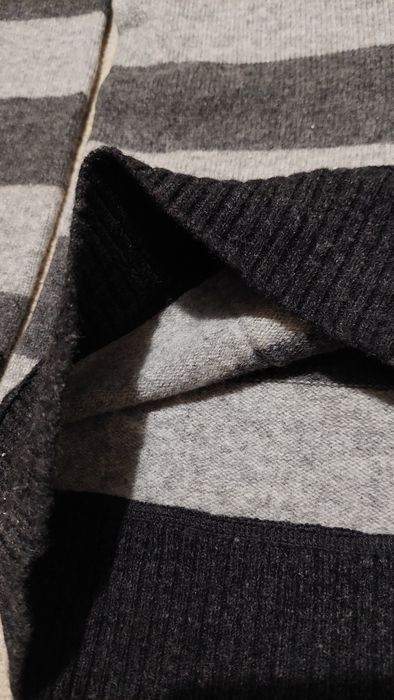 Светр next в смужку