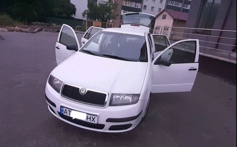 Продам автомобіль Skoda fabia