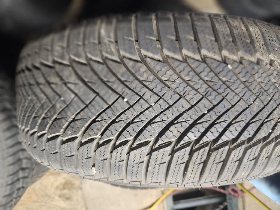 Opony zimowe 195/50r15 7mm 2szt