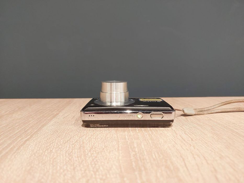 Sony Cyber-shot DSC-W220 цифровий фотоапарат