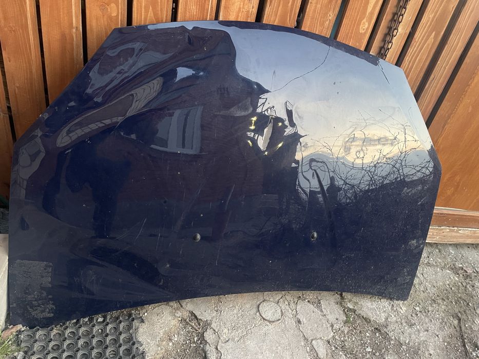 Капот Renault Dacia Sandero