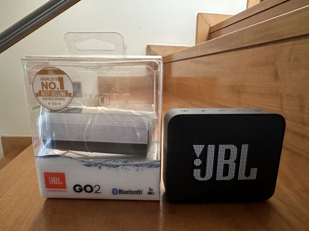 Coluna JBL nova e bonita