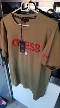 T-shirt męski XL kolor khaki GUESS
72 cm dlugosc