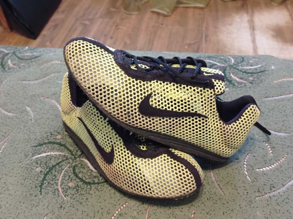 Шиповки для спринта Nike (оригинал) размер-40,5 стелька-25,5см