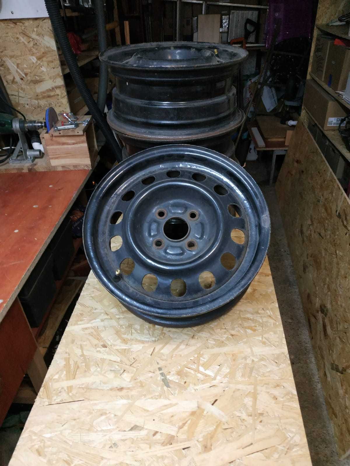 Felgi stalowe 14 cali (Toyota E11)