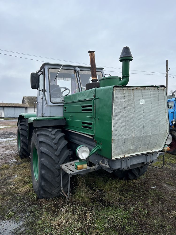 ХТЗ Т-150 трактор