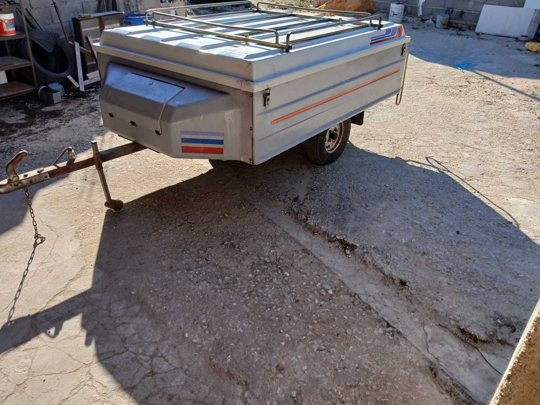 Atrelado tenda ou Reboque