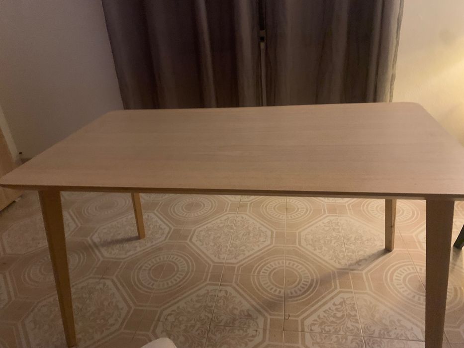 Mesa de jantar madeira