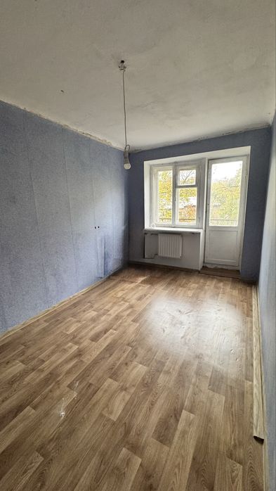 2 кв Гімназійна набережна Центр Левада