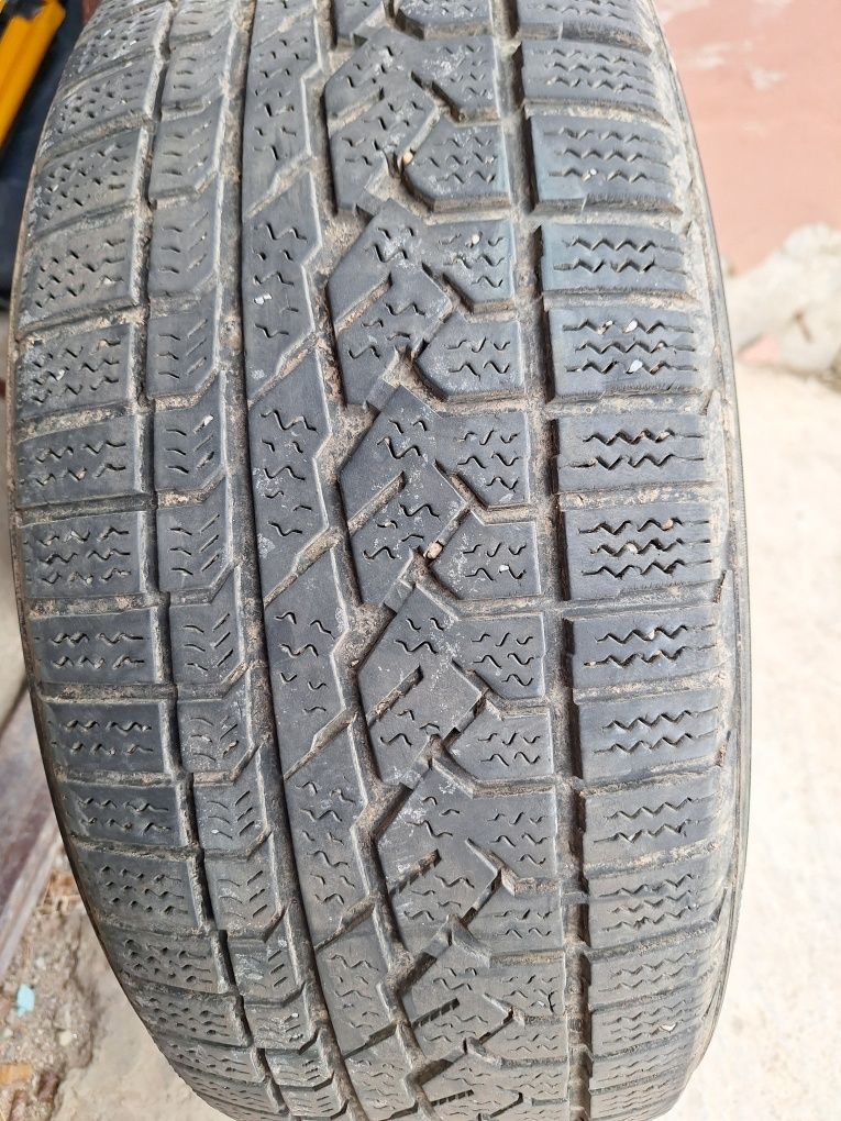 Шини 235/60  r16