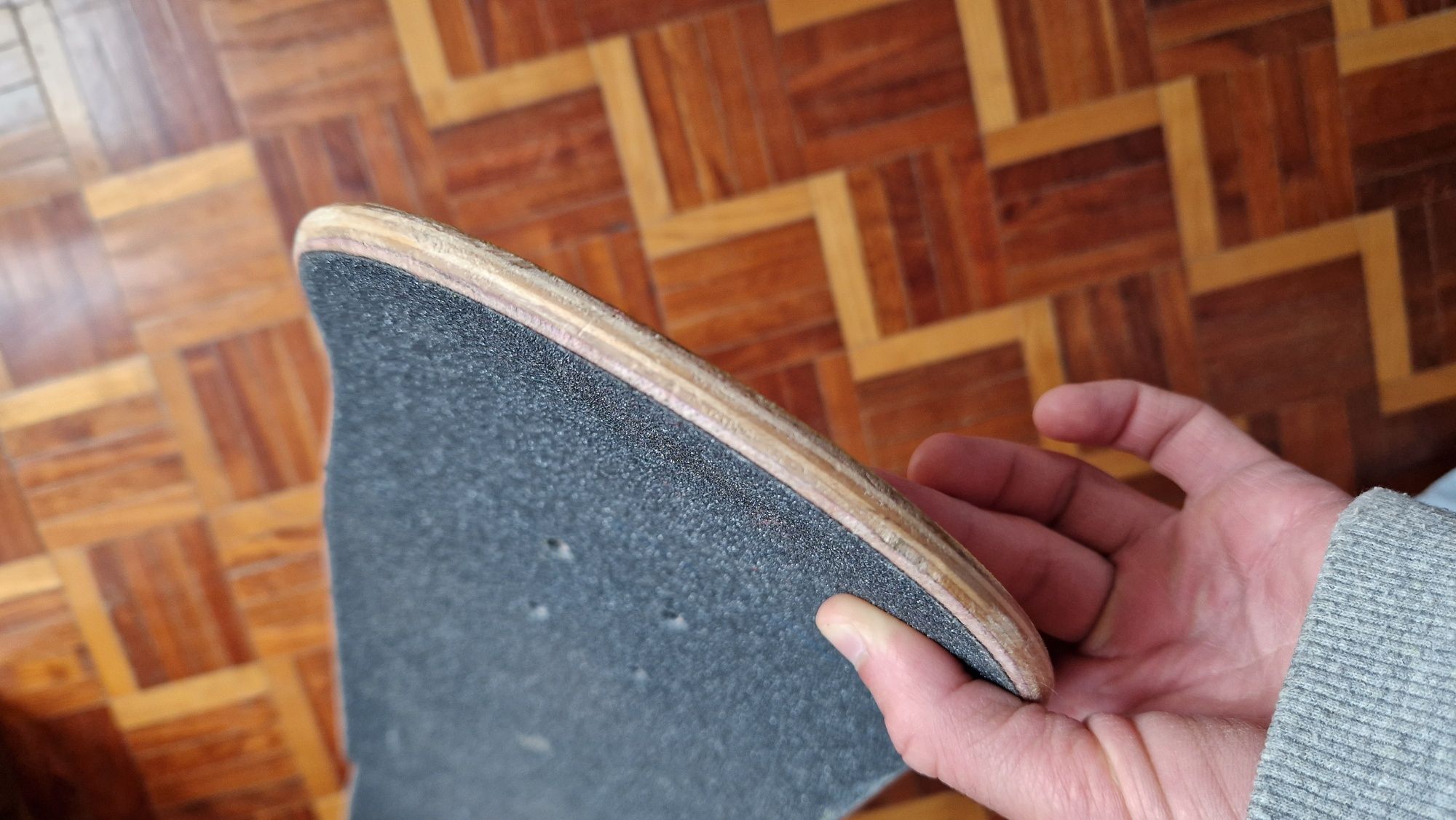 Skateboard Alien Workshop 8.25” com grip Pepper – Skate como novo