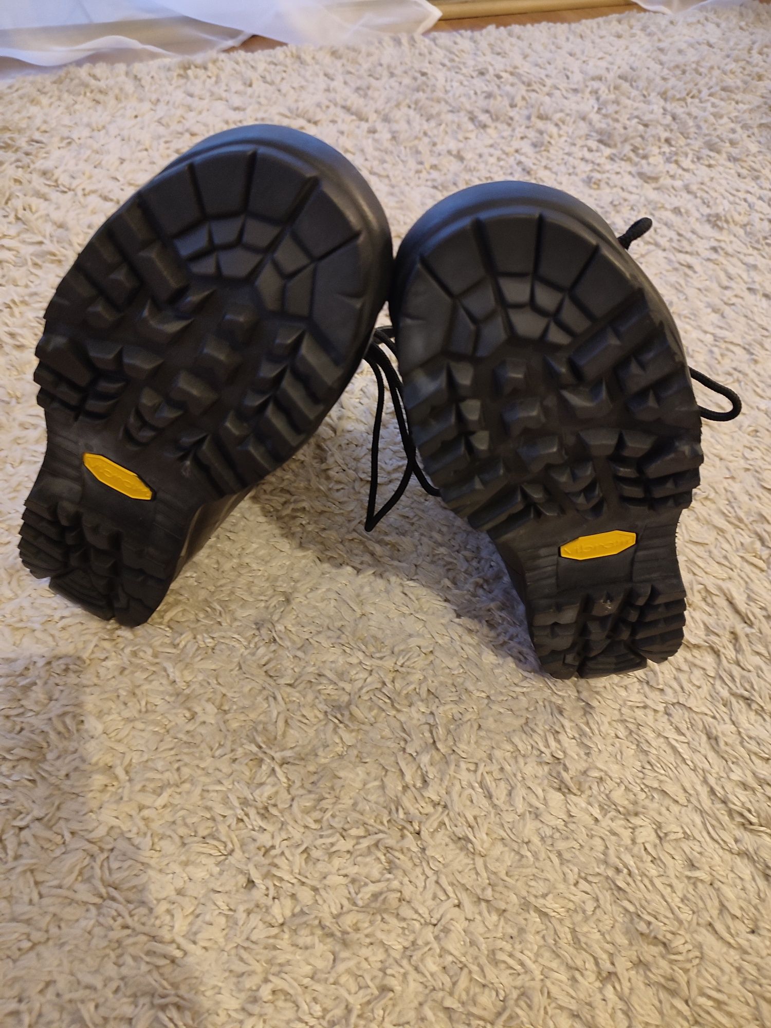 Buty wojskowe taktyczne vibram Wojas r. 42,5