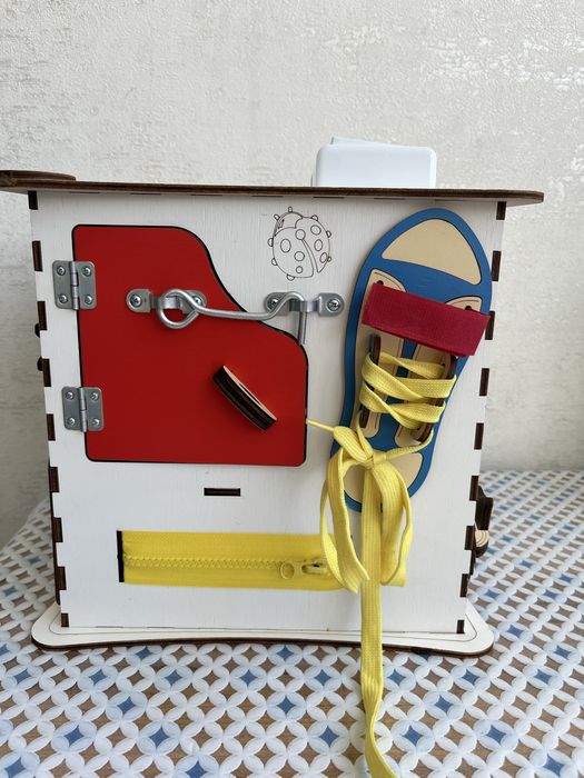 Бізі куб дитячий