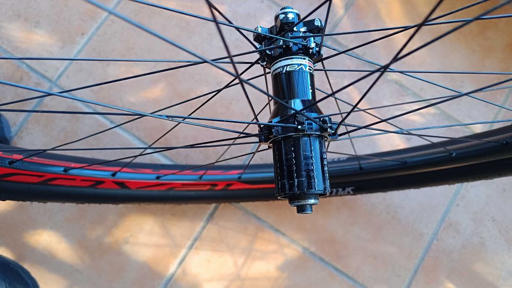 Rodas BTT 29 carbono com Pneus specialized