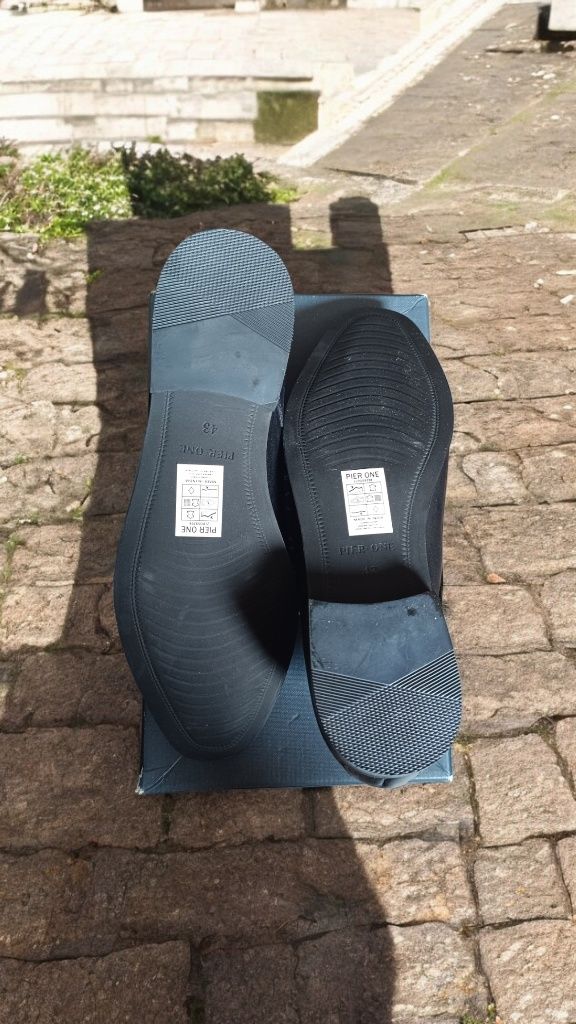 nowe eleganckie skórzane buty Pier One