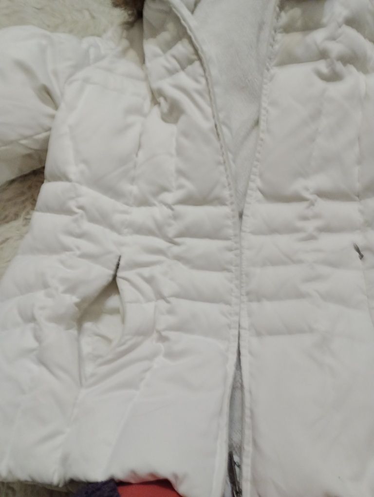 Куртка зимняя пуховик Calvin Klein ,разм.L,б/у в идеальном состоянии.