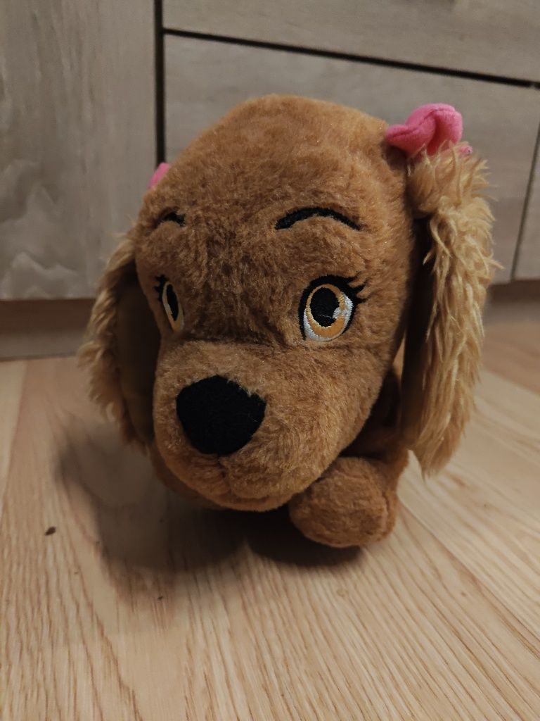 Interaktywny piesek Lucy