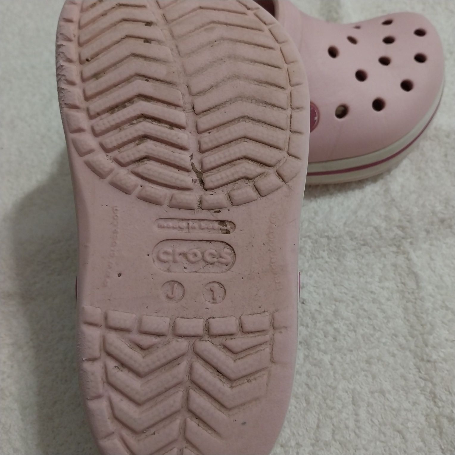 115G Buty CROCS dla dziewczynki rozm. J1 (32-33)