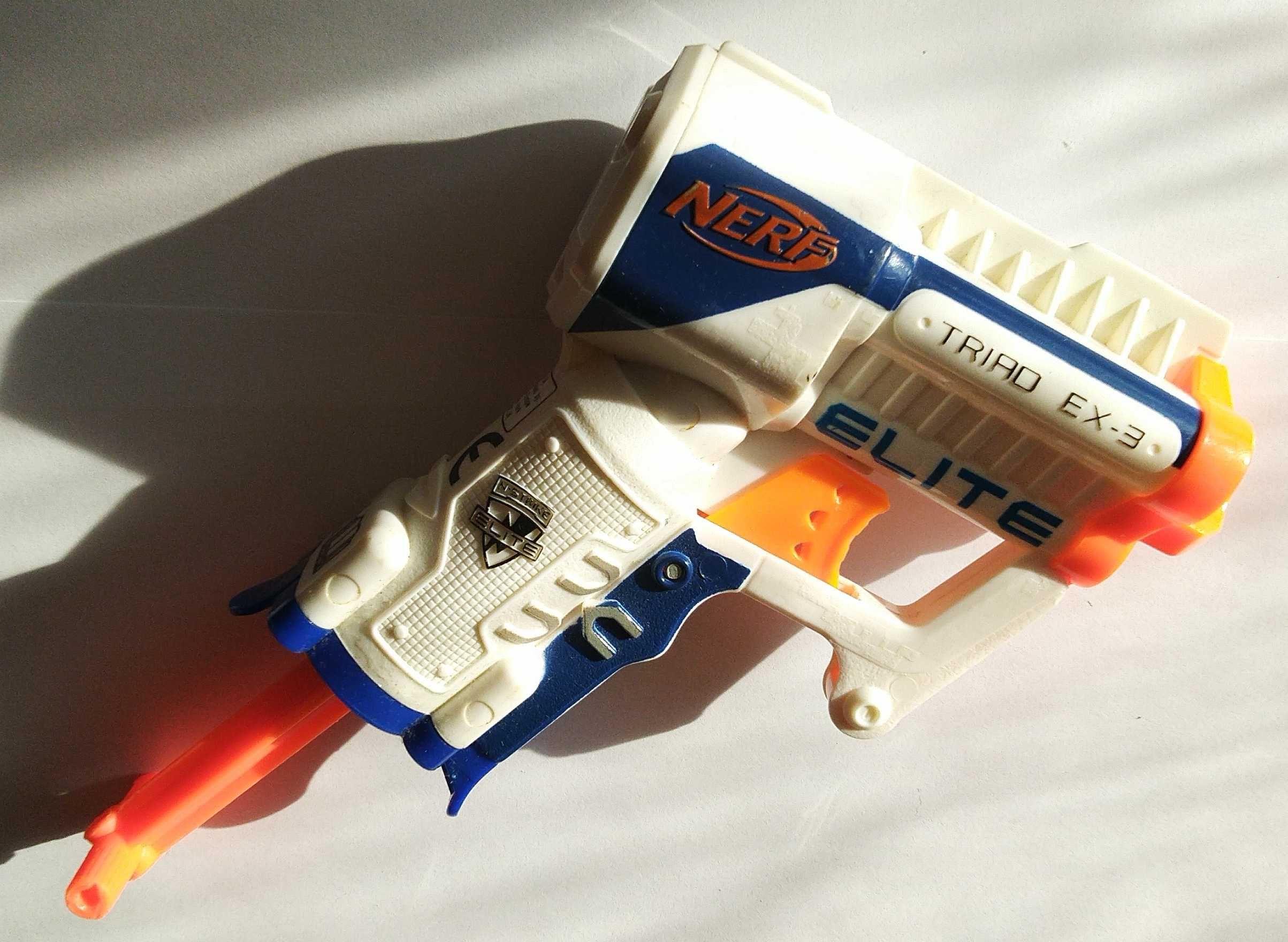 Іграшковий бластер / пістолет/ Нерф Еліт Тріад / Nerf ELITE TRIAD EX-3