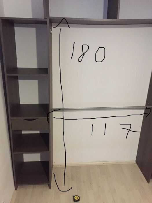 Sprzedam wolnostojącą garderobę