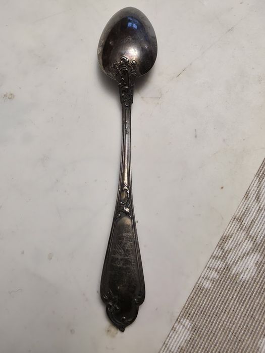 Zestaw 12-stu srebrnych łyżeczek do kawy mocca. Próba 800.