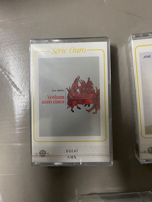 Cassetes Zeca Afonso antigas