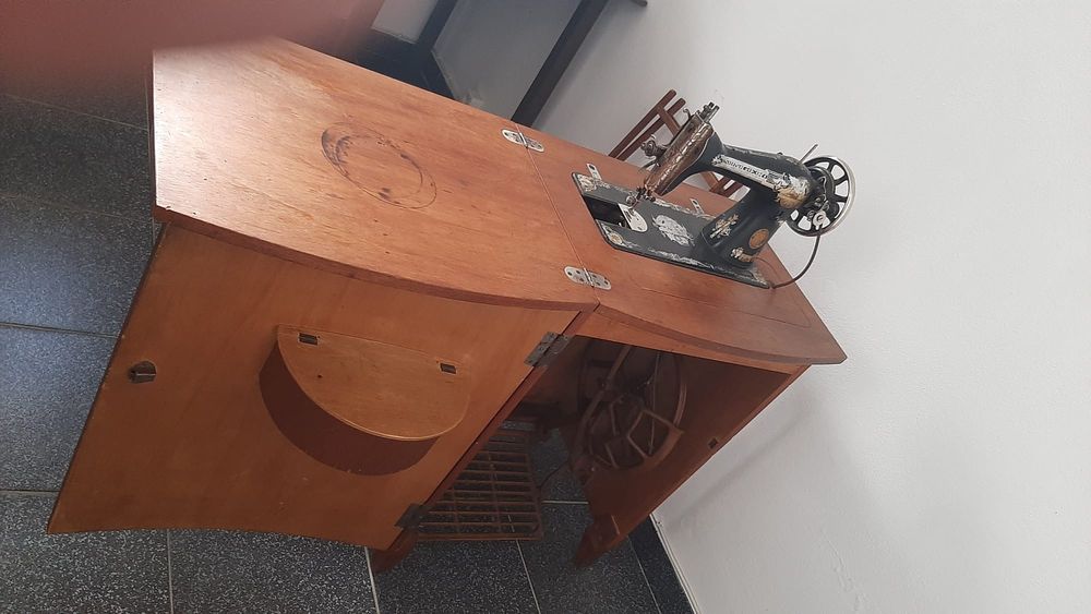 Máquina de costura Singer