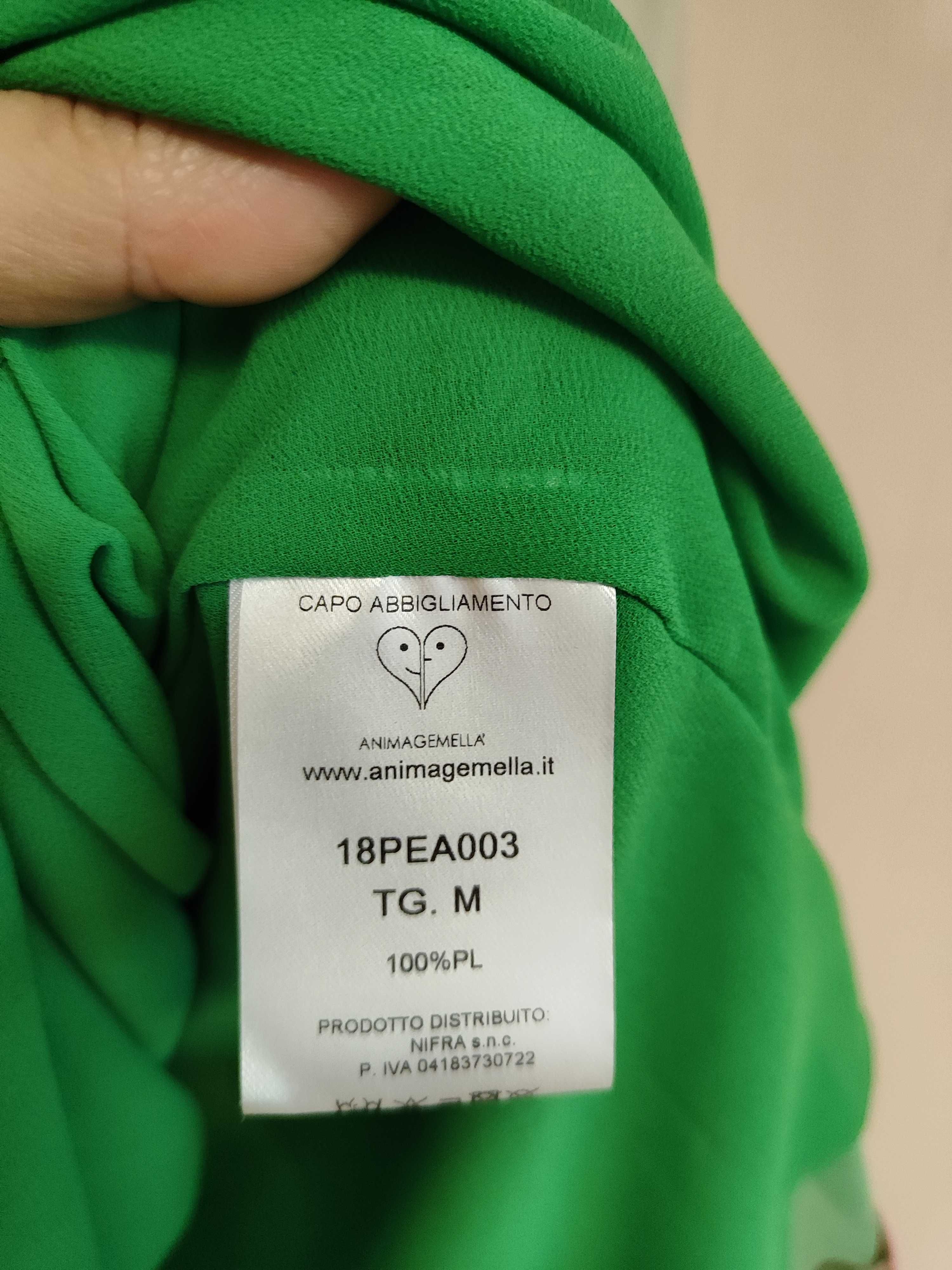 Сукня в квітковий принт.Нова.