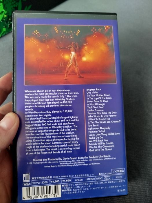 Cassetes VHS edições japonesas dos Queen