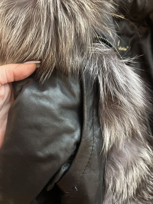 Шкіряна куртка тепла з хутром