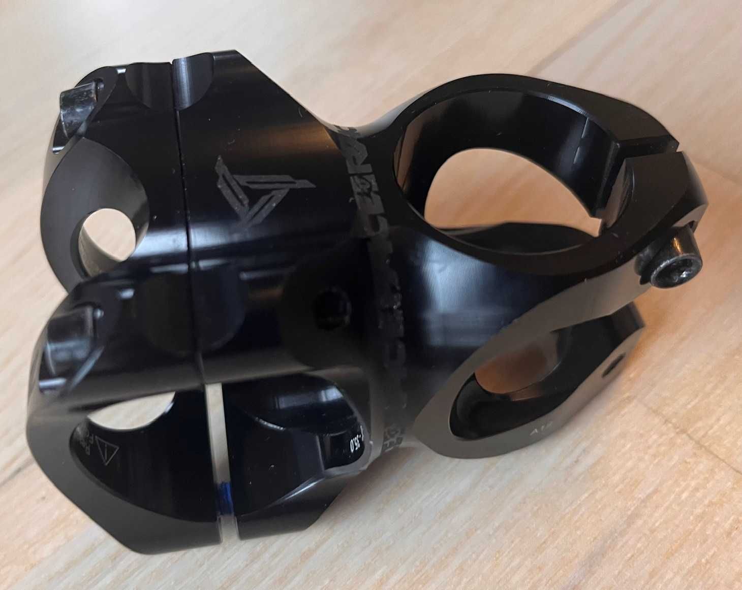 Mostek RACE FACE Turbine R 32mm & 35mm ENDURO MTB wspornik kierownicy
