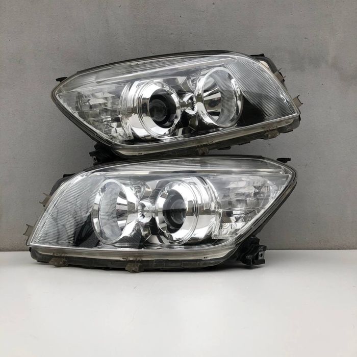 Фара Тойота Рав 4 Rav 4 Ліва Права 8113042311 8117042311