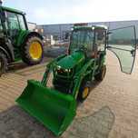 Ciągnik kompaktowy 1026r w zestawie z ładowaczem John Deere
