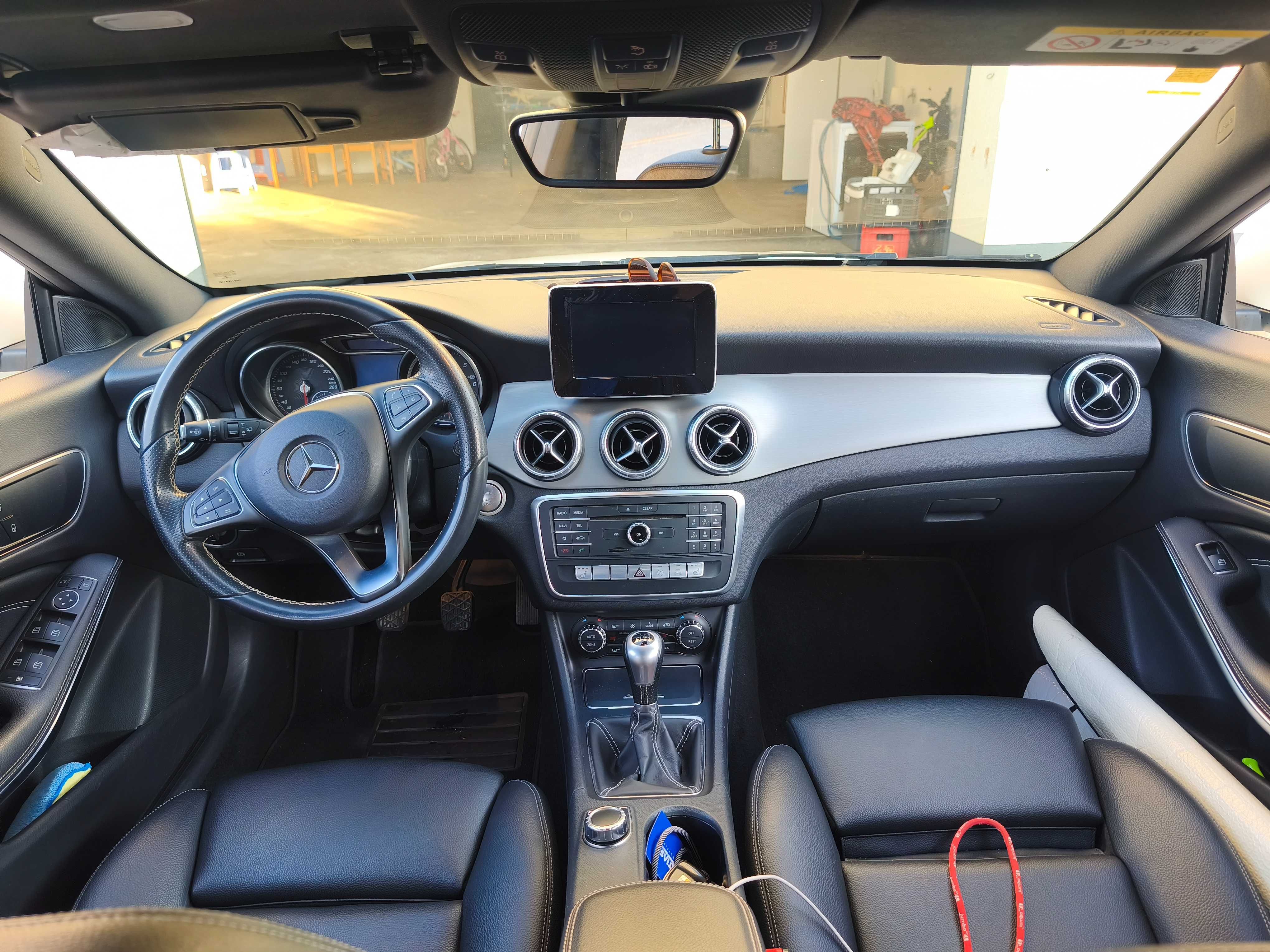 Mercedes CLA 200D 2017 carrinha motor mercedes