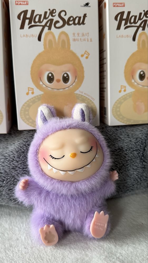 Labubu Maskotka Pluszak  Have a Seat The Monsters