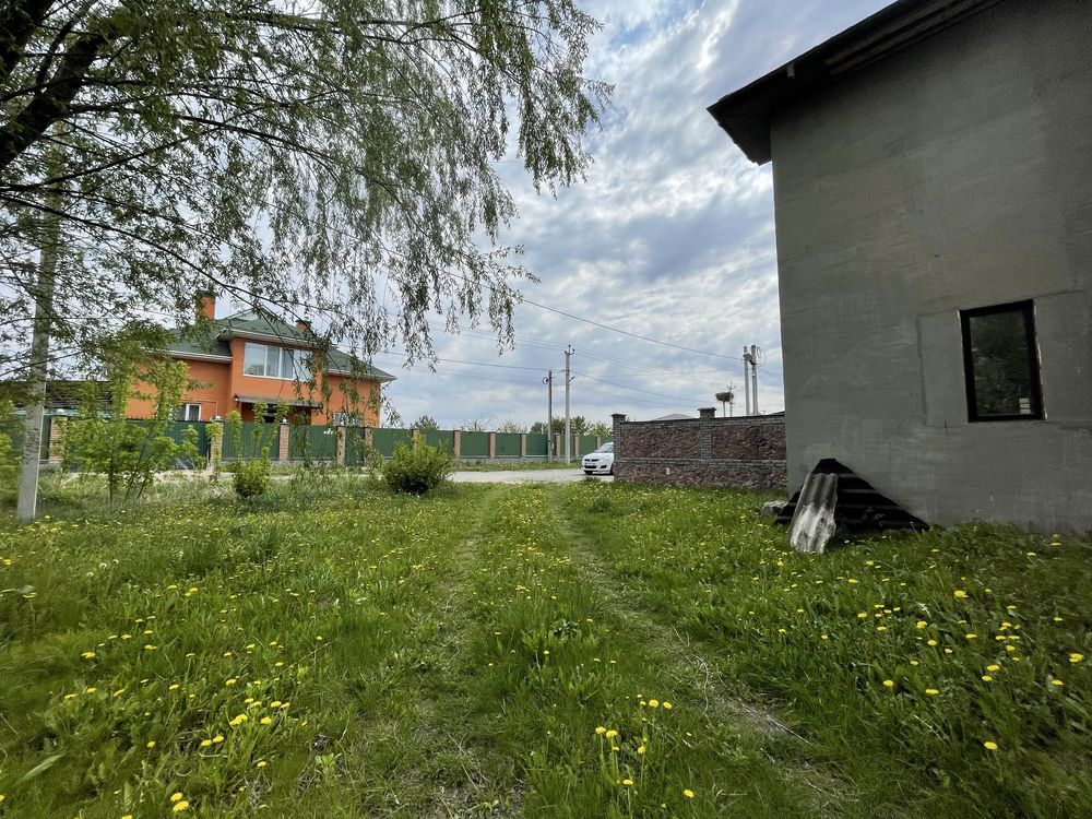 Продаж дуплексу з гаражем в Шевченковому (Білогородка)