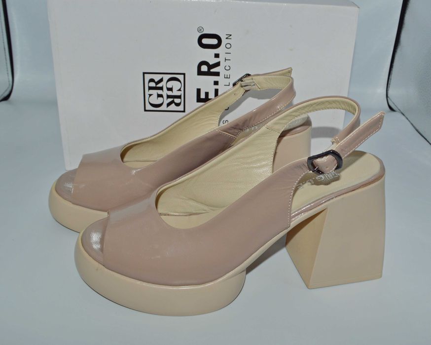 Пудрові босоніжки на каблуку guero 39p