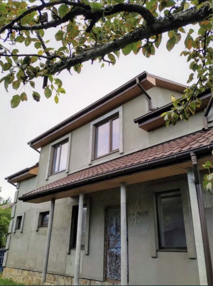 Будинок незавершене будівництво