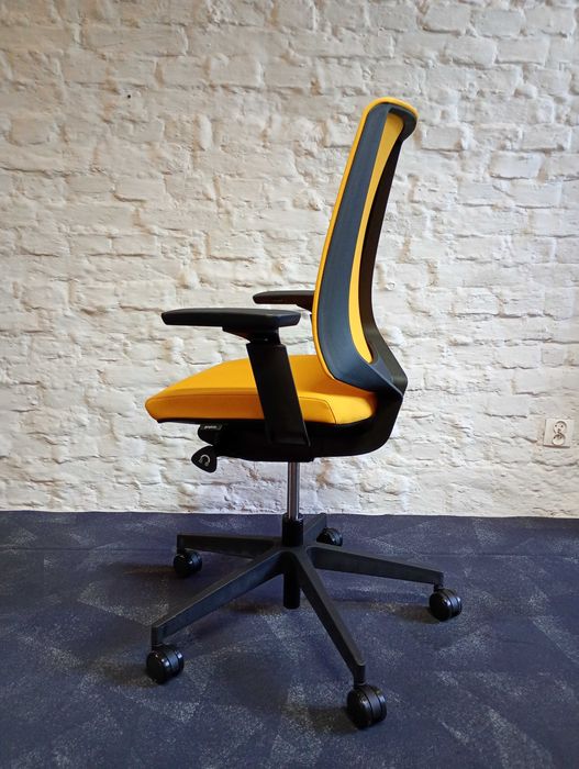 Ergonomiczne krzesło biurowe