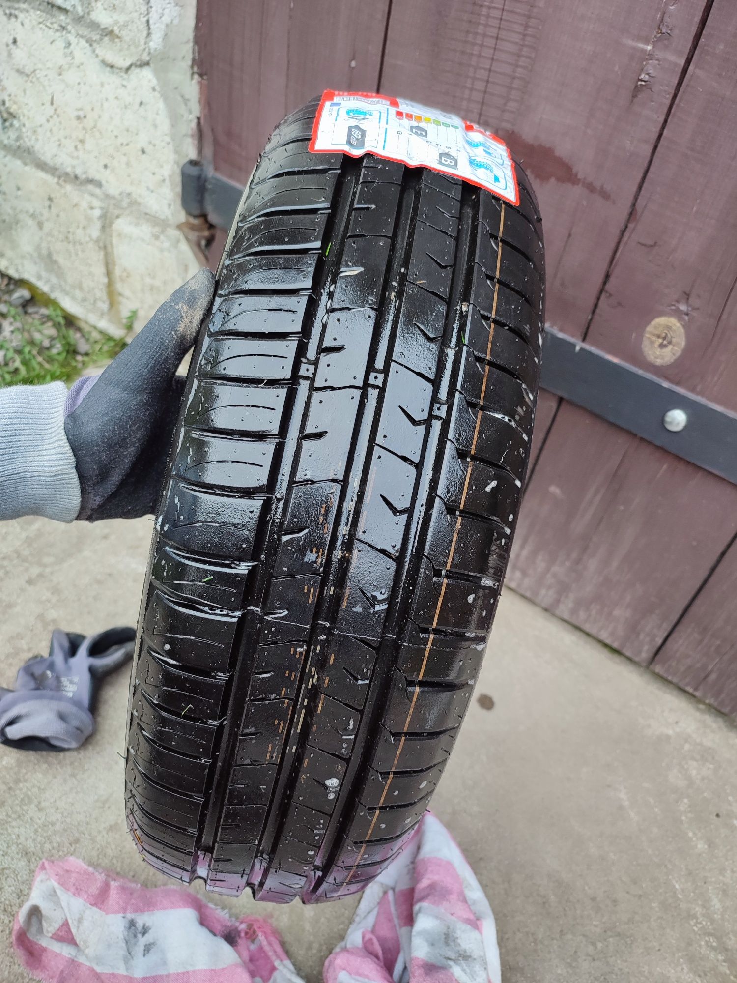 Opona letnia 175/65 R14 Nowa